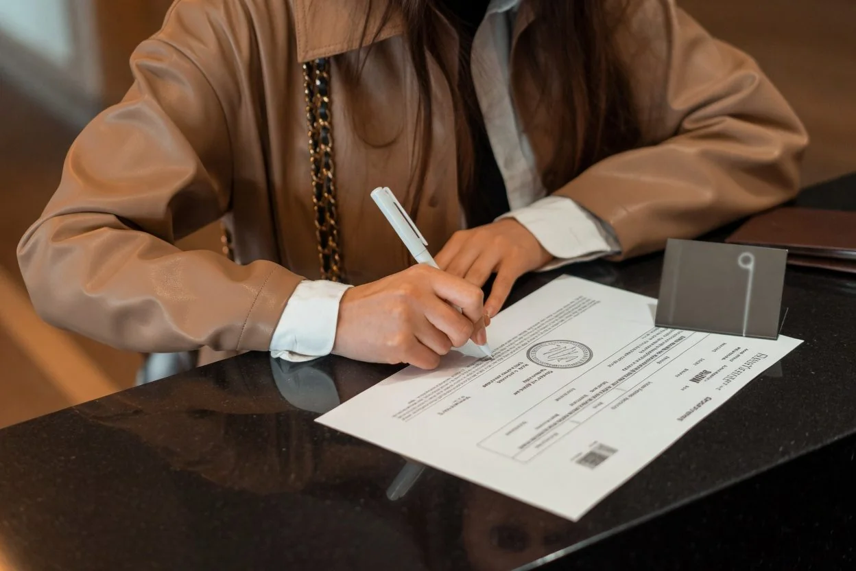 Amend a Birth Registration in Ontario: Notarize the Declaration Online